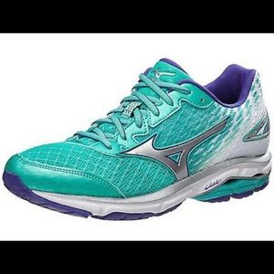 Women’s Mizuno Wave Rider 19